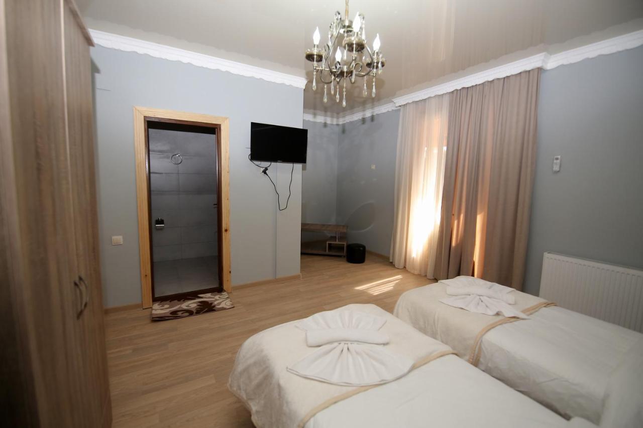 Hotel Shogi Zugdidi Exterior photo